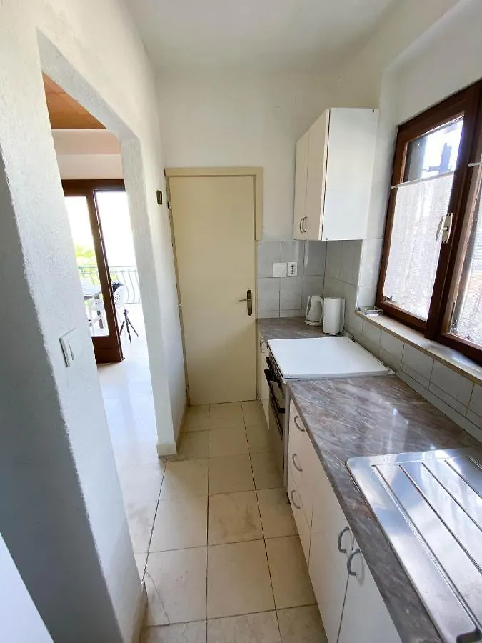 Seaview & Beachfront Apartments Jakov Donji Okrug  Croatia
