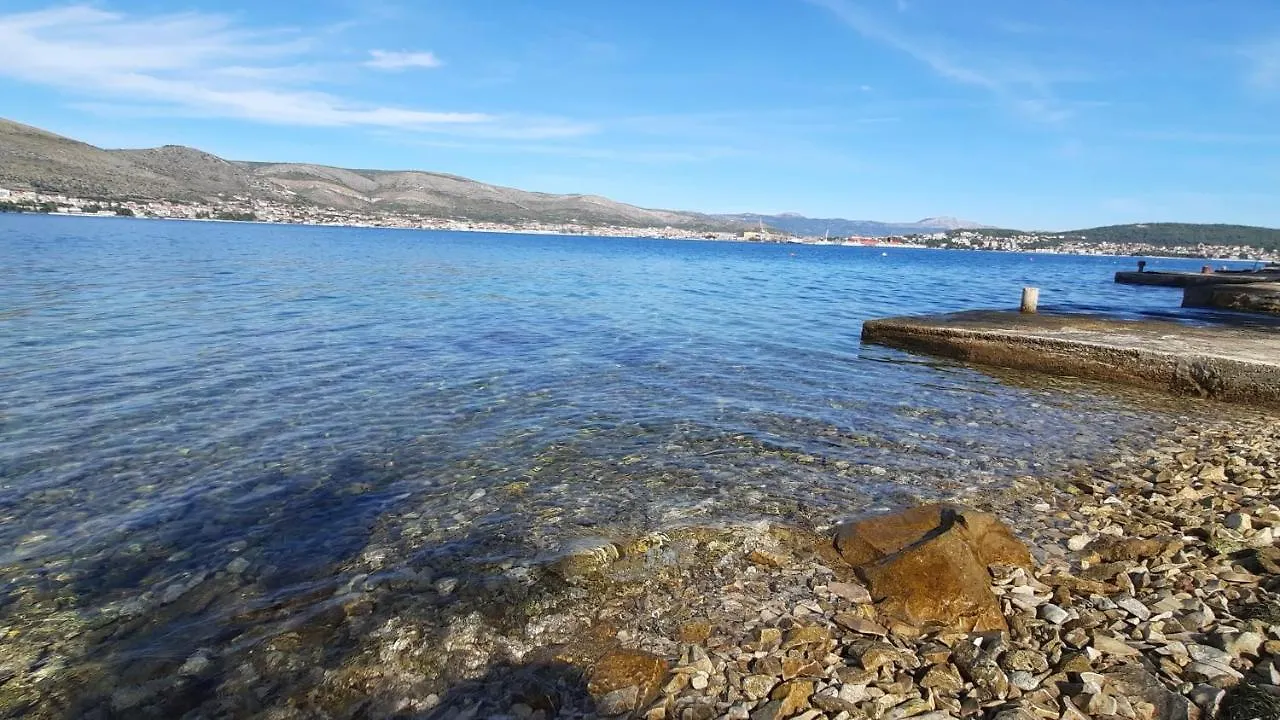 Seaview & Beachfront Apartments Jakov Donji Okrug