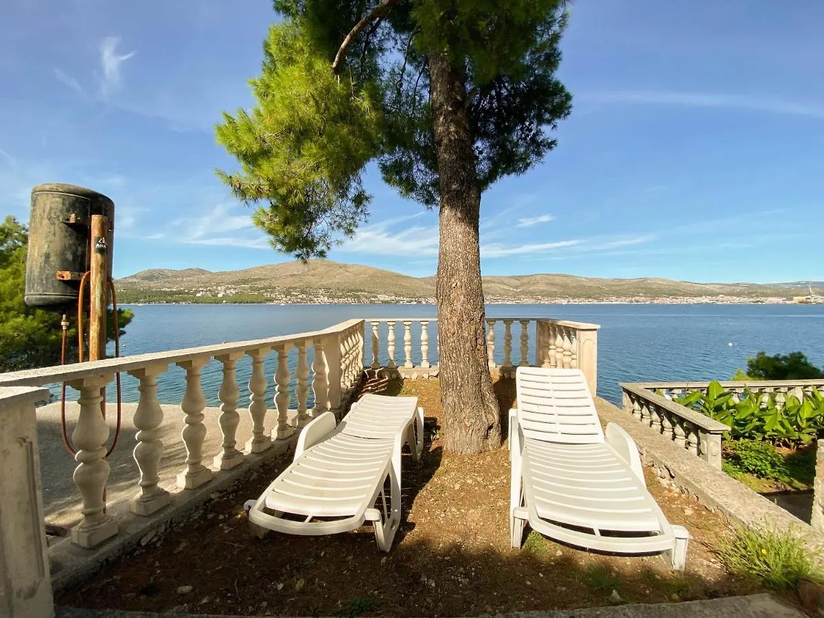 Seaview & Beachfront Apartments Jakov Donji Okrug   Donji Okrug (Ciovo)