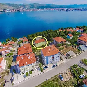 Apartament Pava, Donji Okrug (Ciovo)